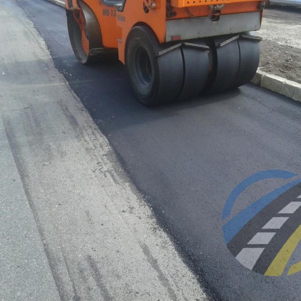 ukladka asfalta3-min