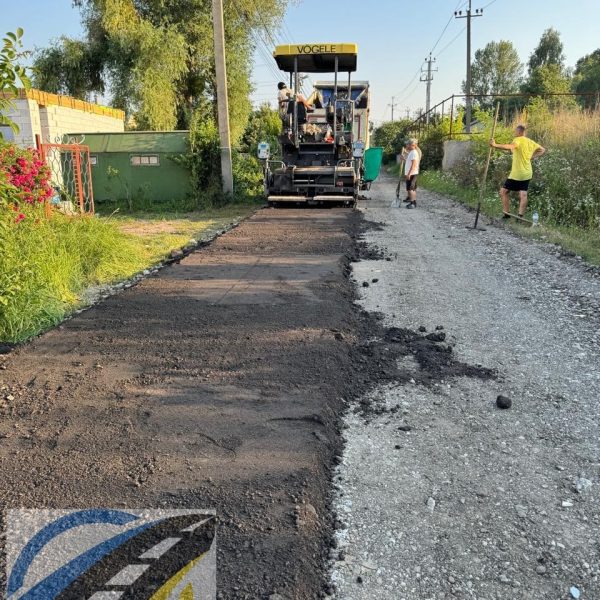 asfaltirovanie-dorogi-process-min