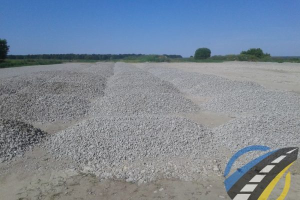 63-asfaltirovanie-ploshadki-ukladka-min