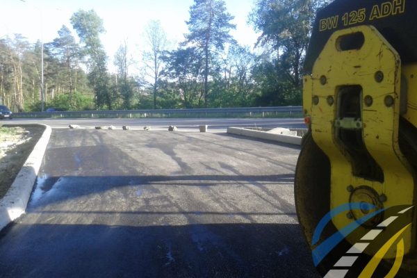 asfaltirovanie-dorog-ukladka-205-min
